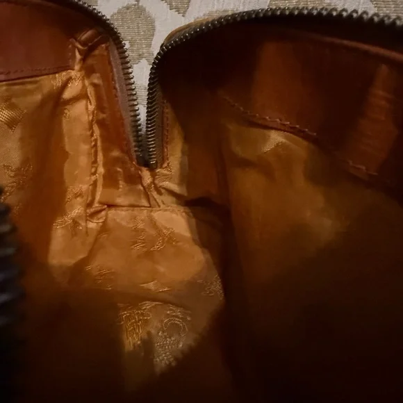 MCM mini Boston with detachable straps with COA preowned - Picture 13 of 16